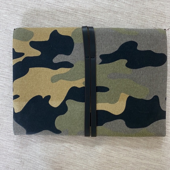 Militar pattern clutch - Picture 3 of 9